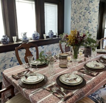 Vintage Thanksgiving Tablescape Ideas | Fall Table Decor