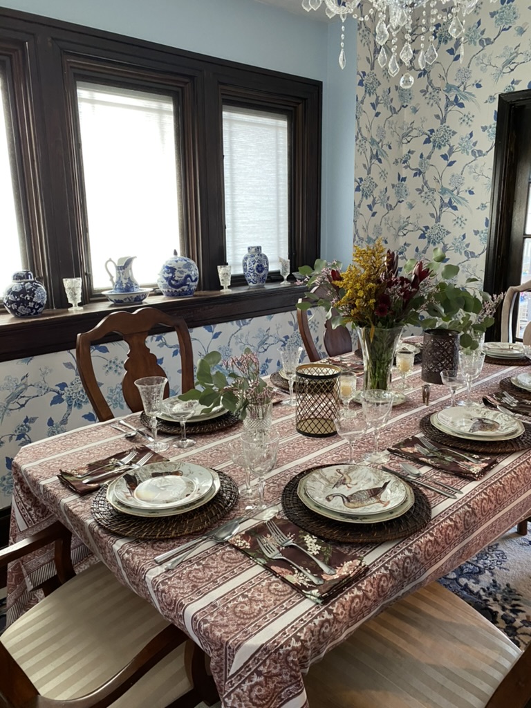 Vintage Thanksgiving Tablescape Ideas | Fall Table Decor