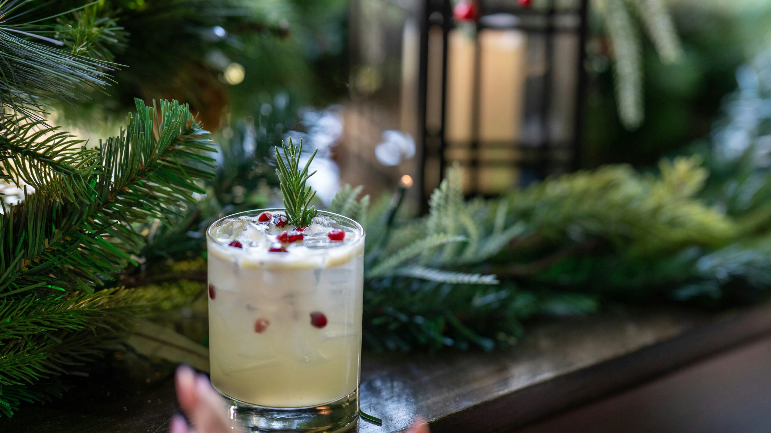 Vintage Christmas Cocktails and Mocktails for Holiday Celebrations